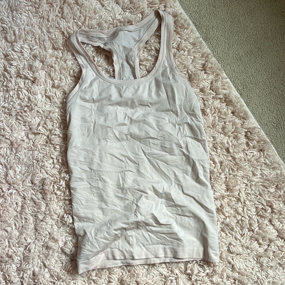 Tan/ peach lulu tank!